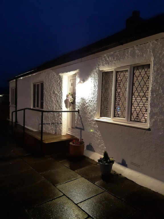Stunning 3-bed Bungalow in Churchtown Southport