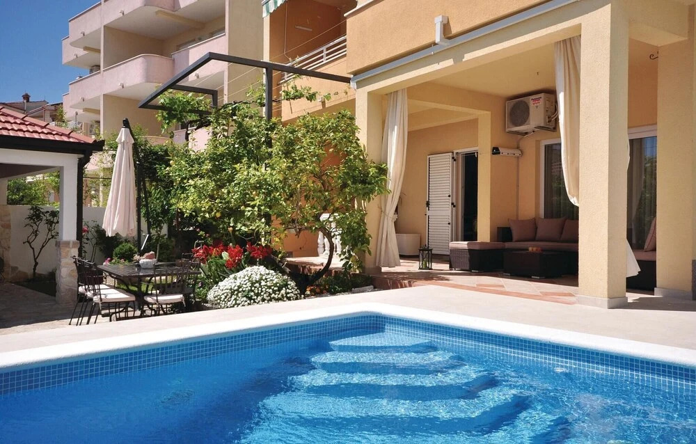 Nice Home in Stobrec With Sauna, Wifi and Outdoor Swimming Pool