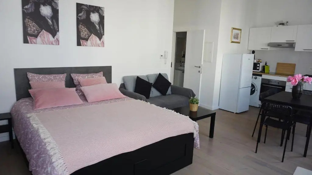 BONJOUR Apartments Сentre 3