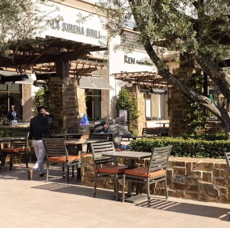 Beautiful 3 Bedroom Townhome in Irvine