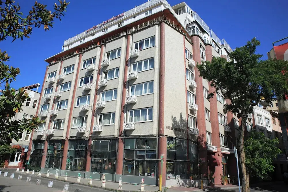 Hotel Demi̇rcan