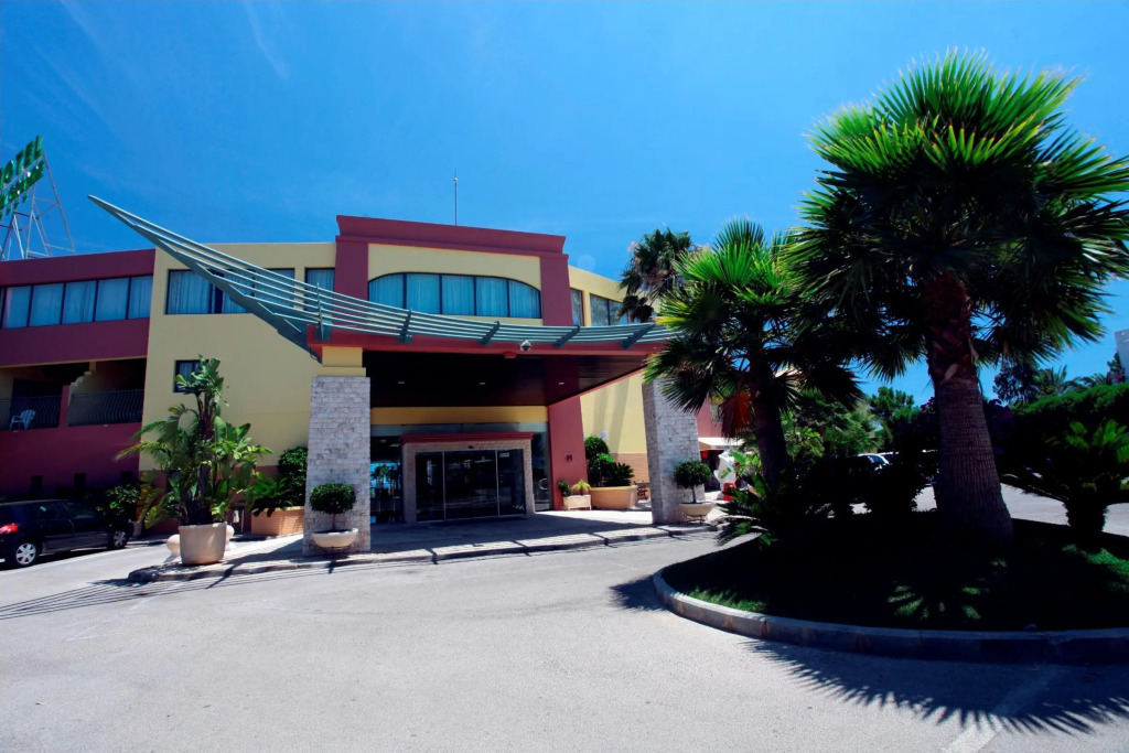Hotel Baia Grande