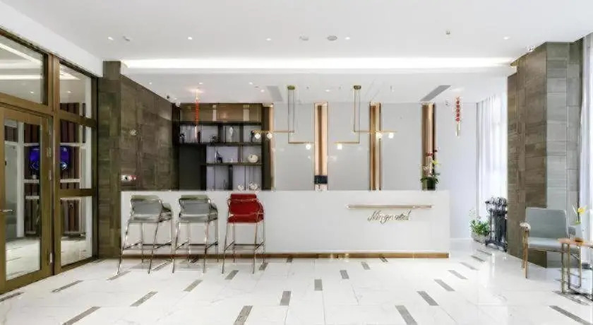 Magnotel Hotel (Dongxing Guomen Port)
