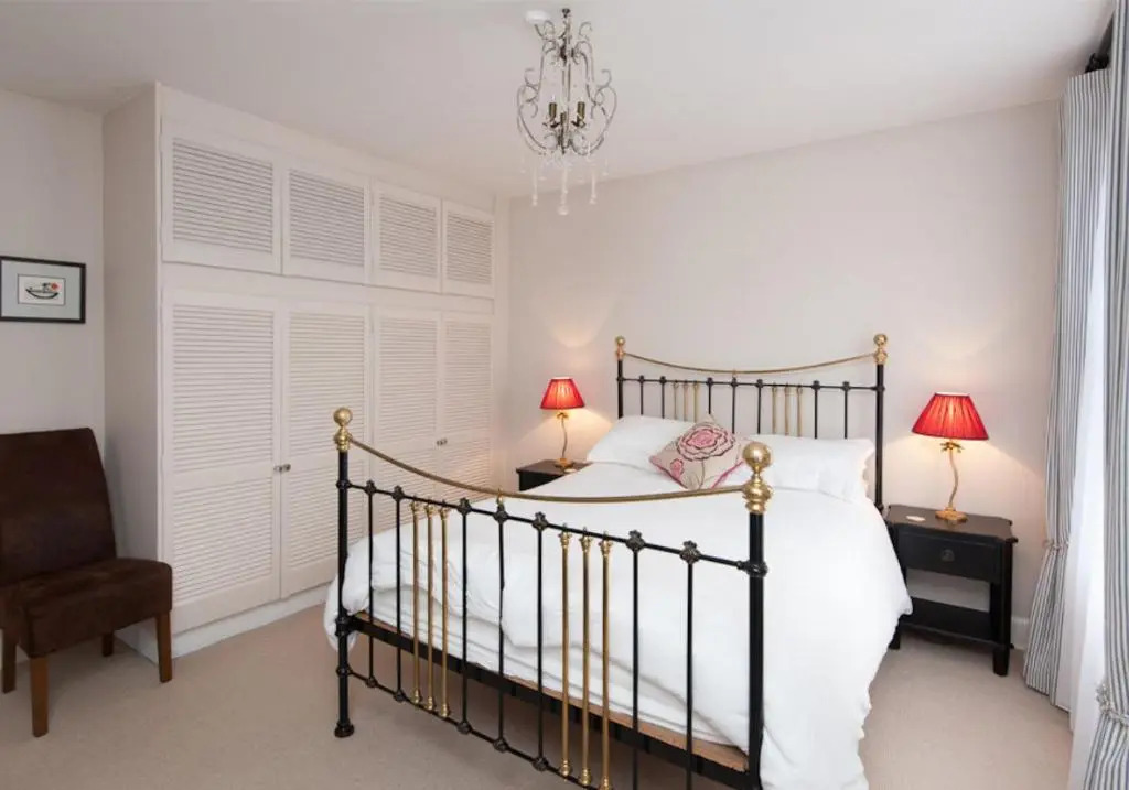 The Hart Street Residence No 1