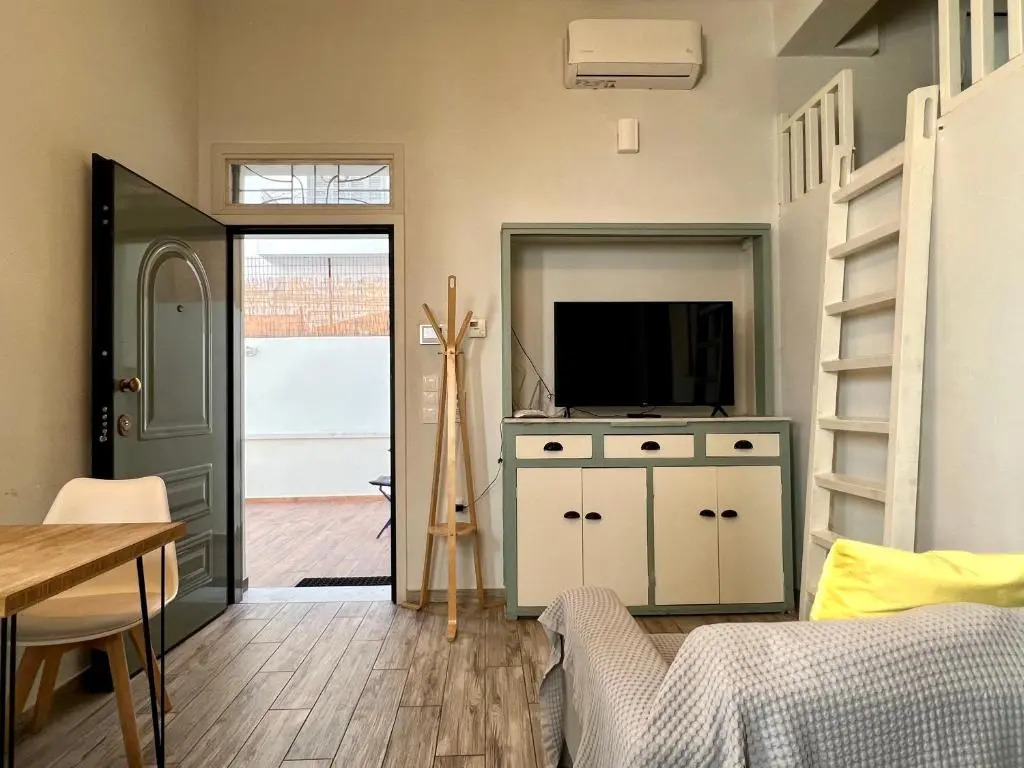 Five Brand New Boutique Apartments Central Athens
