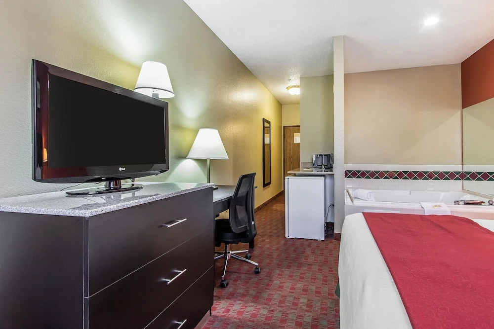 Super 8 Lavergne Smyrna Area