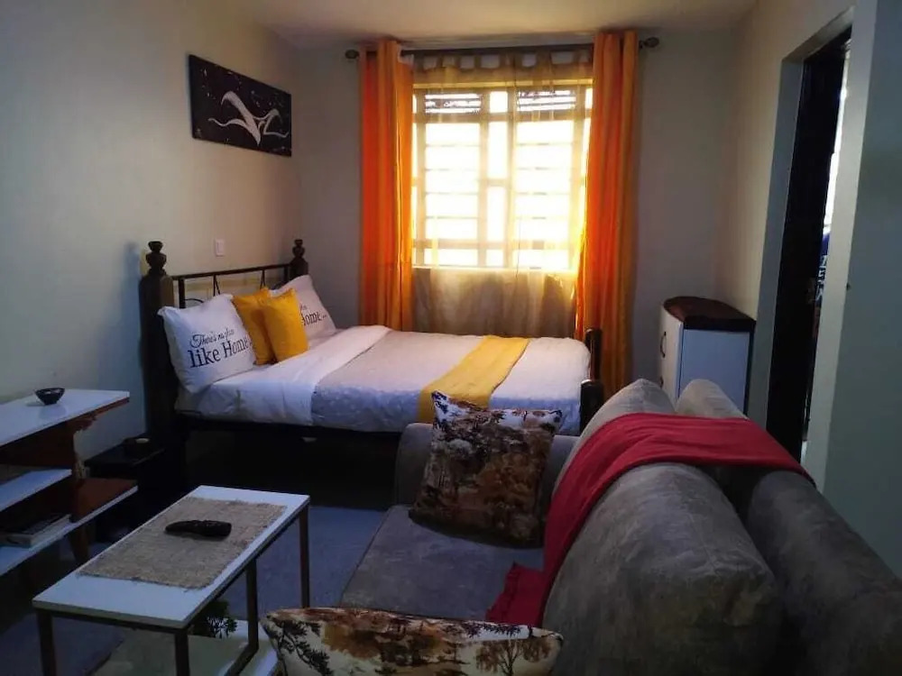 Lux Suites Olepolos Studio Apartments