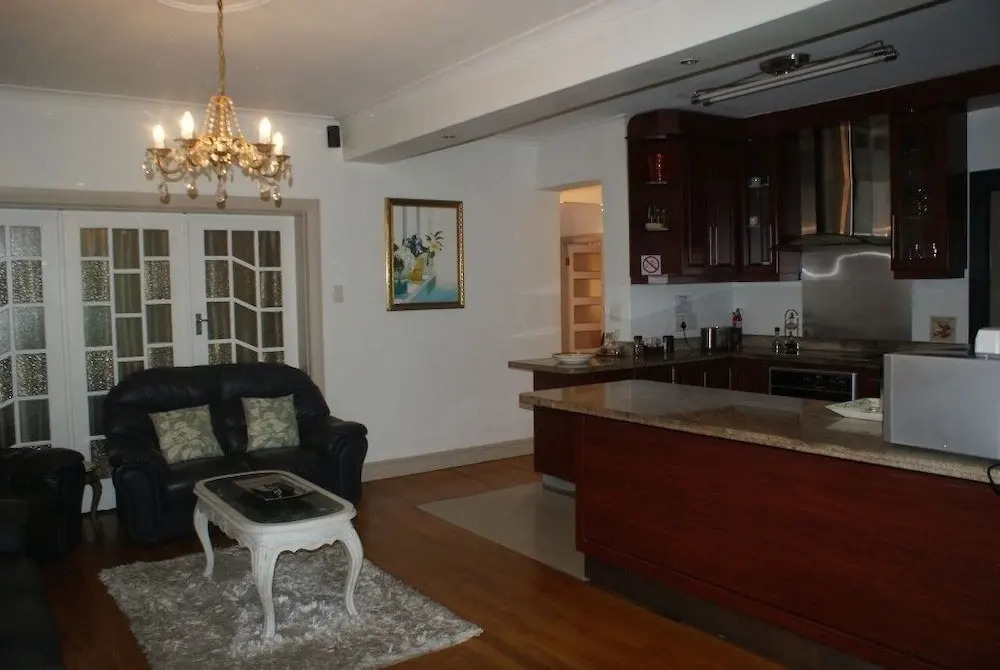 Forest Drive Lodge