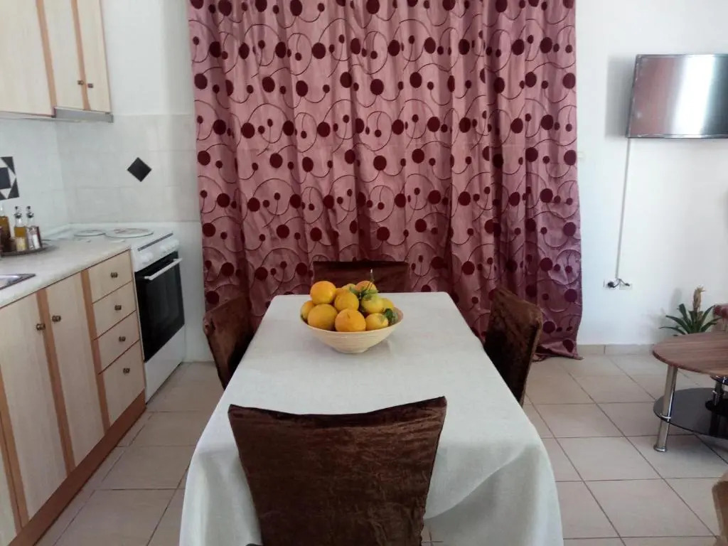 Fani's Apartments 4