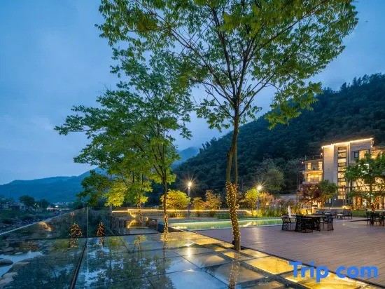 Facing the Mountain for Residence | Anji Zhuxi Mountain Wild Drift Dock Homestay