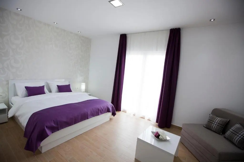 Rooms Ino
