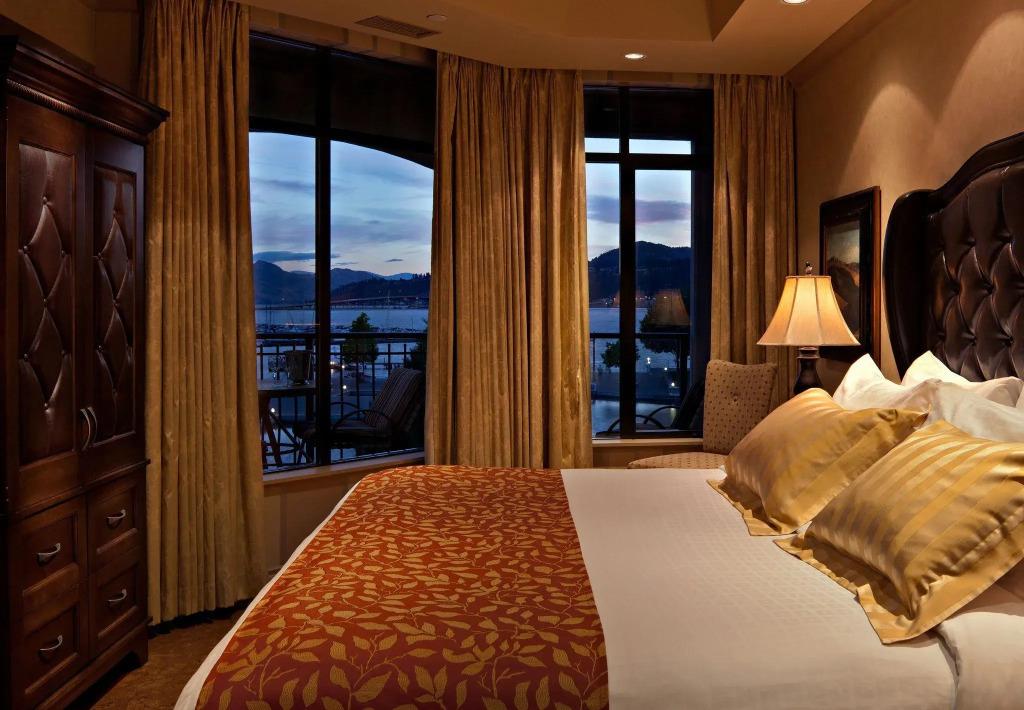 The Royal Kelowna - Bellstar Hotels & Resorts