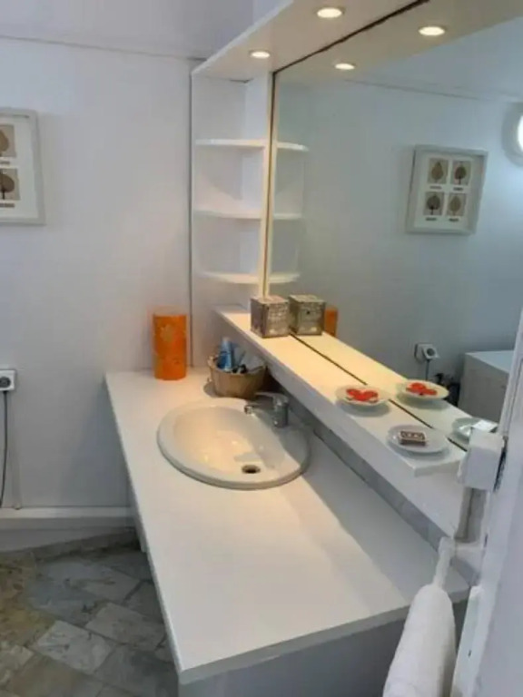 5 min from Orient Bay - perfect condo, Idolem résidence unité 6 - 57 Rue du Mont Vernon 1