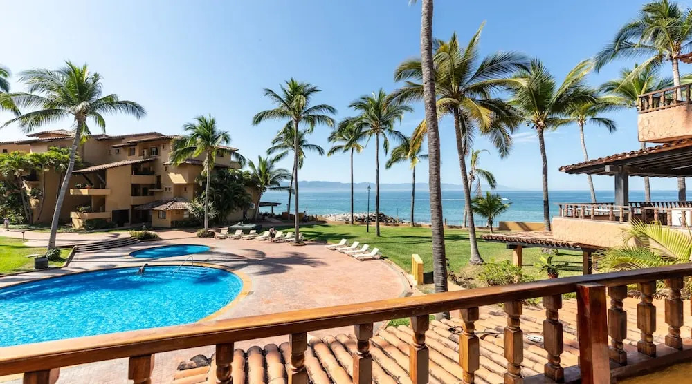 Condo Los Tules 15-122 by Kivoya
