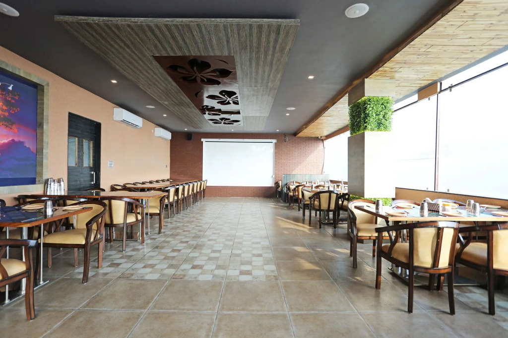 OYO 11324 Hotel The Bentree