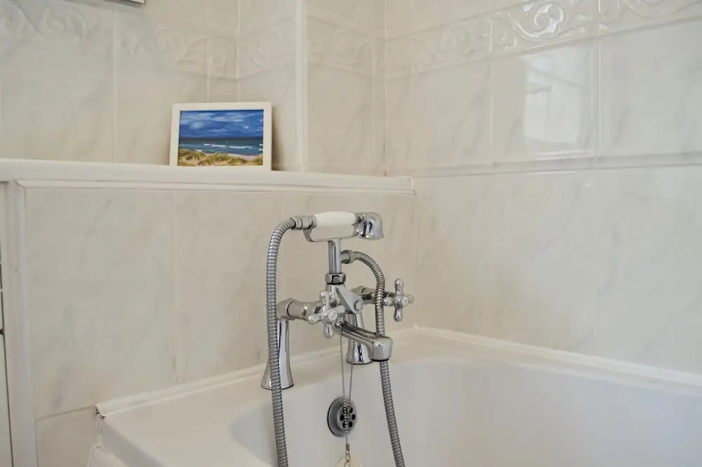 Bright 1 Bedroom Apartment In Edinburgh