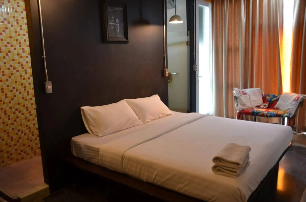 Silom Art Hostel