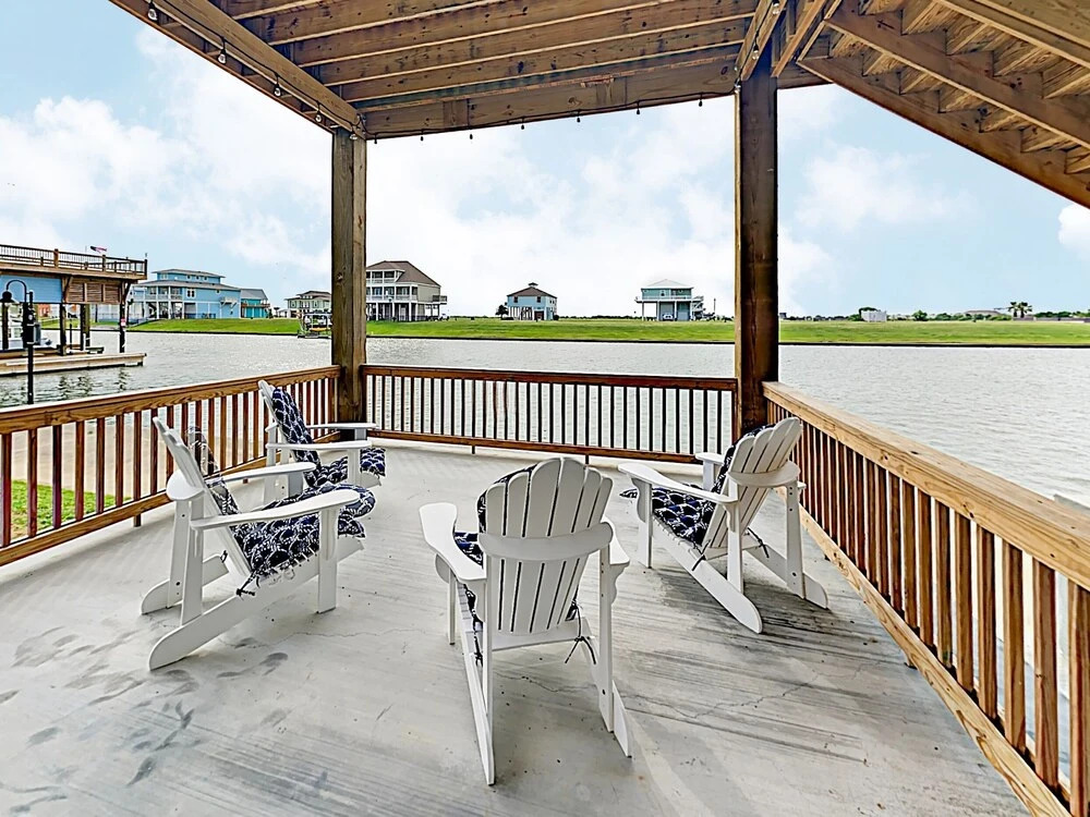 New Listing! Newly Built Waterfront W/ Deck 2 Bedroom Home
