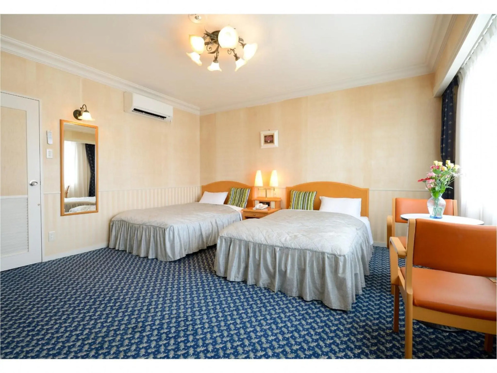 Hotel Grand Plaza Urashima