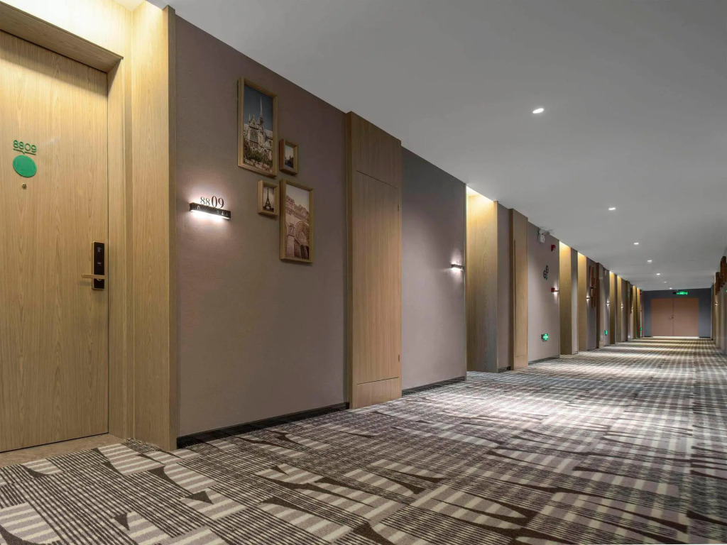 Campanile Hotel (Shenzhen Guanlan Golf Store)