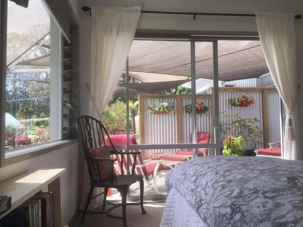 Apple B&B