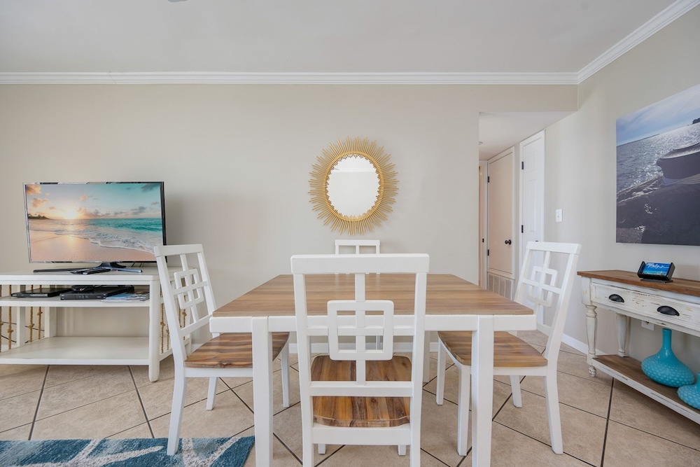 Surfside Shores 1804 2 Bedroom Condo