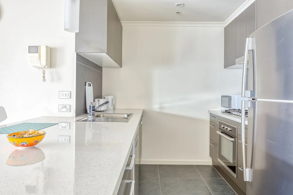 South Melbourne 2 Bed Parking