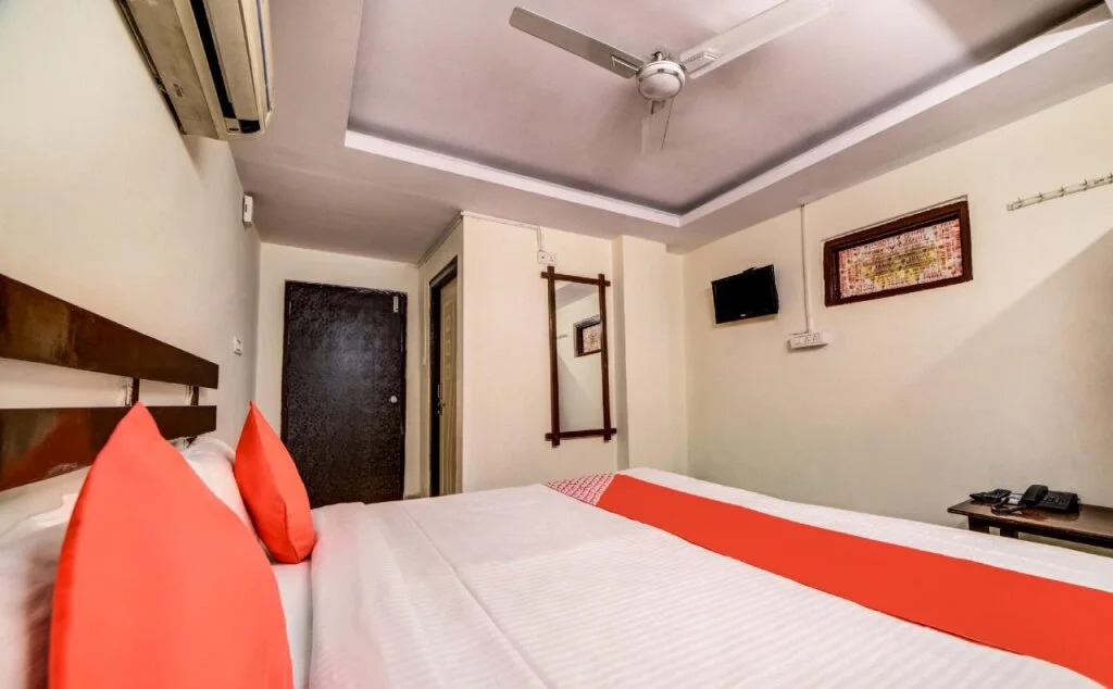 Hotel Samrat By OYO Rooms