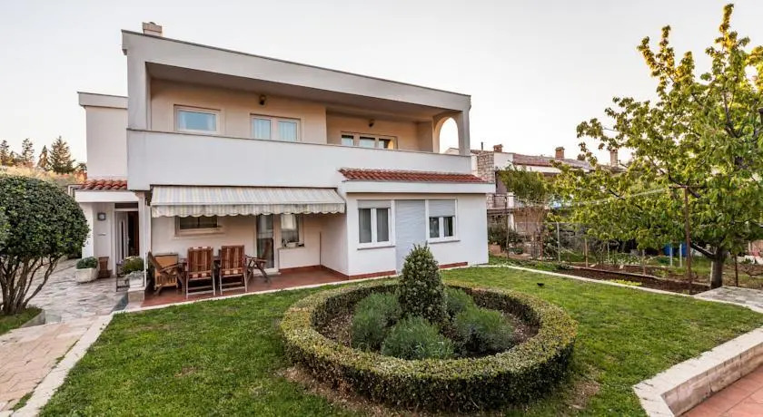 Villa Maria