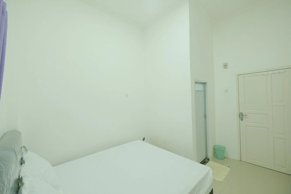 Hotel O Penginapan Permata Hijau Syariah Near Bukit Teletubbies