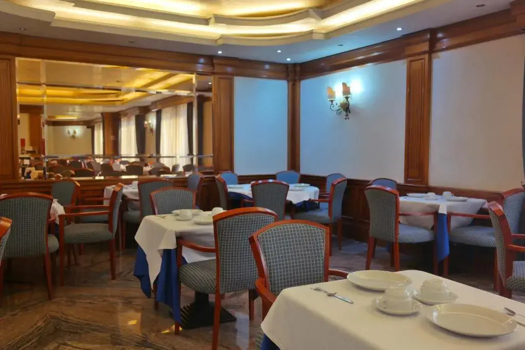 Hotel Mondial