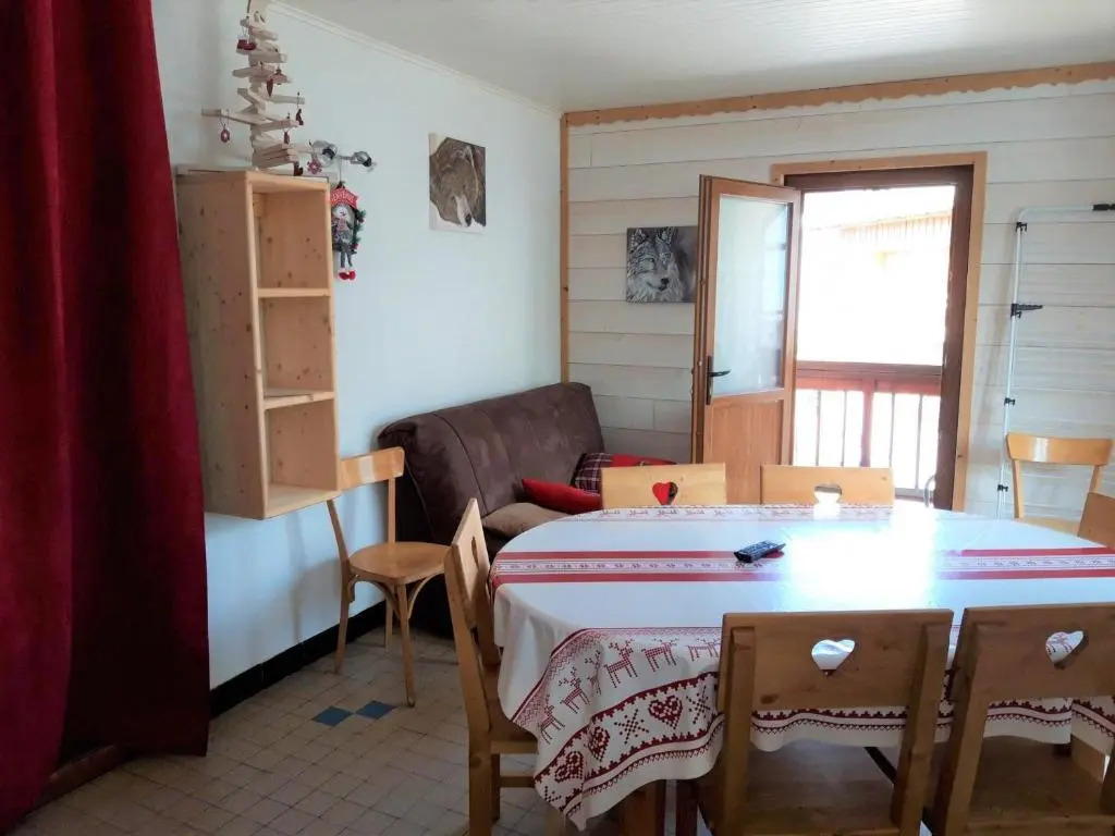 Appartement Albiez-Montrond, 2 pièces, 5 personnes - FR-1-618-5