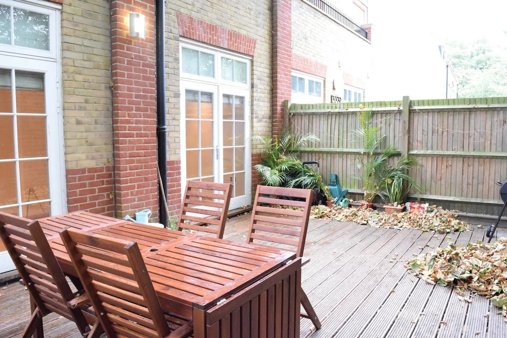 Spacious 1 Bedroom Apartment