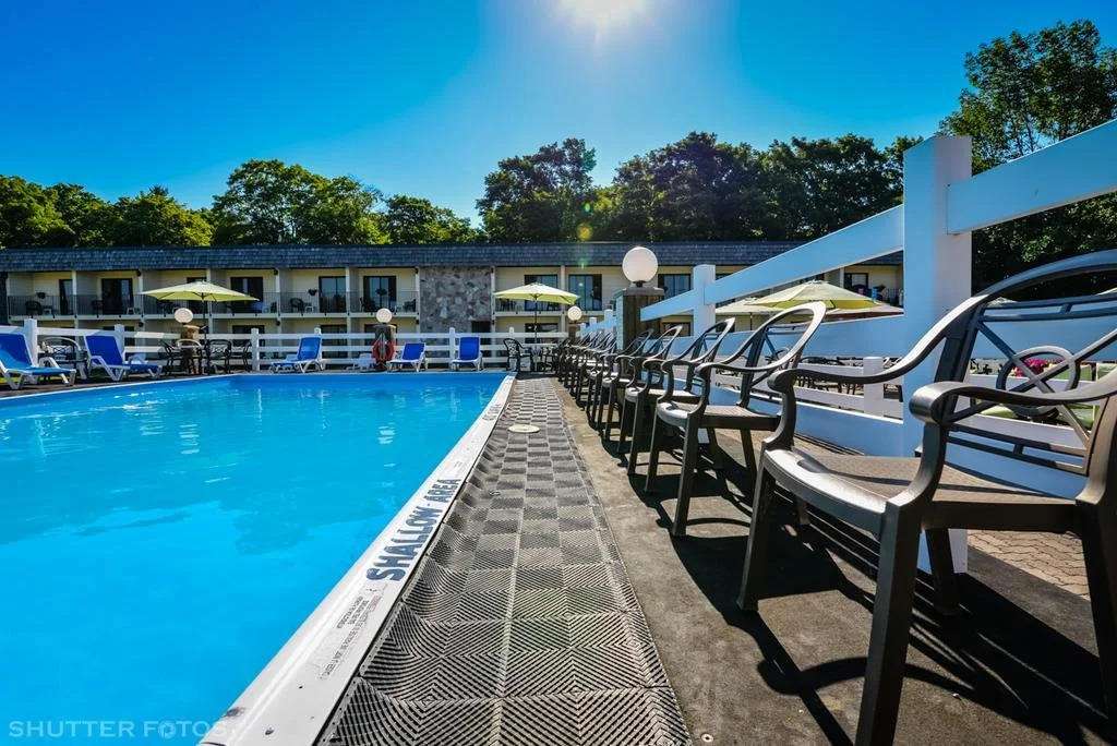 The June Motel, Sauble Beach