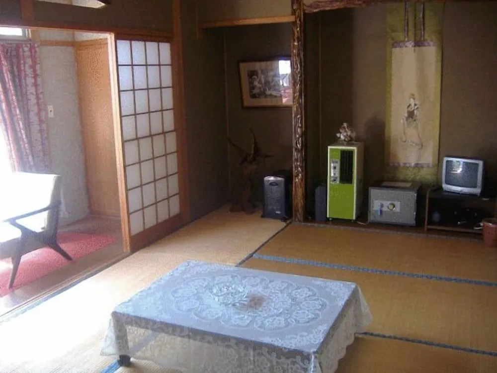 Saratoku Ryokan
