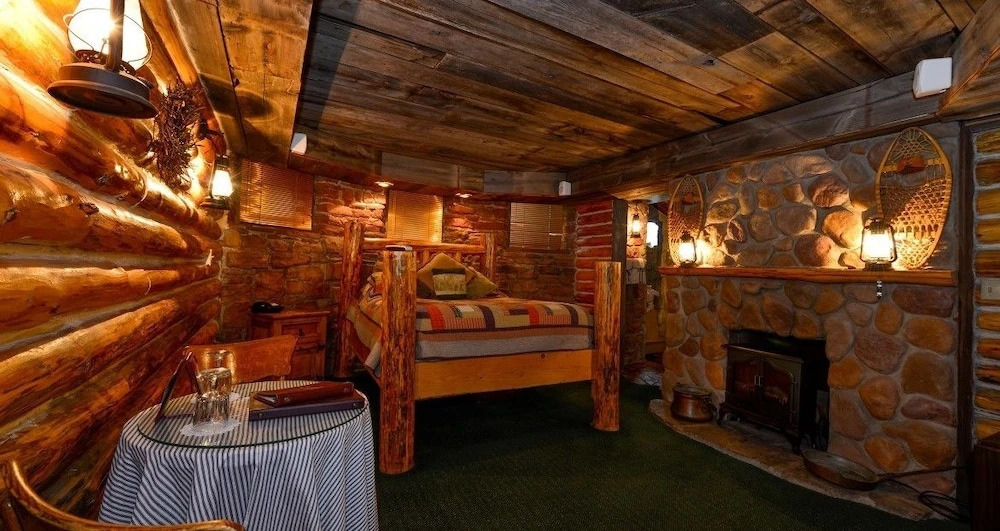 The Anniversary Inn - South Temple