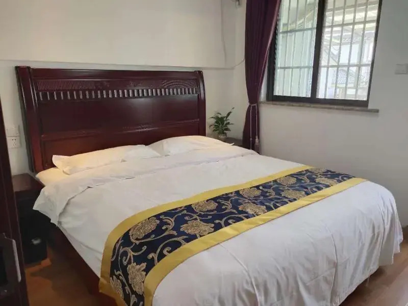 GreenTree Alliance Chizhou Jiuhuashan Zodiac statue of God Hotel