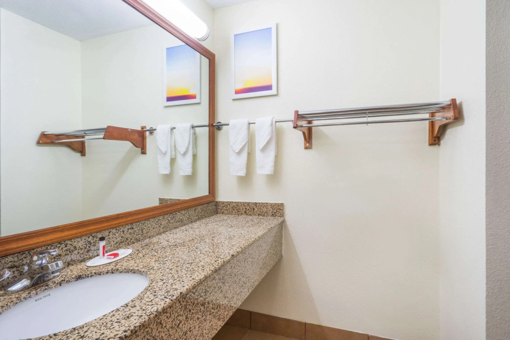 Days Inn by Wyndham Raleigh Midtown