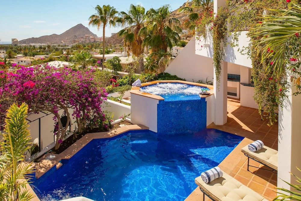 Walk to Downtown Cabo & Marina From Villa Colorado