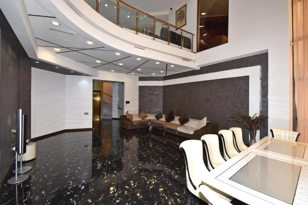 Kocharyan Street, 5 bedrooms Luxury, Unique House MS555