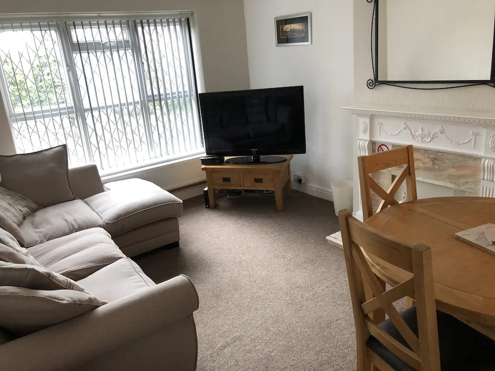 Lovely two Bedroom Apartment Flat in Shirley