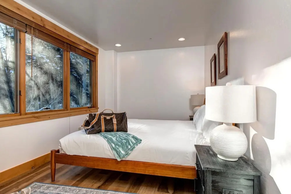 Guilt Free 3 Bedrooms PGE-2413 by KBM