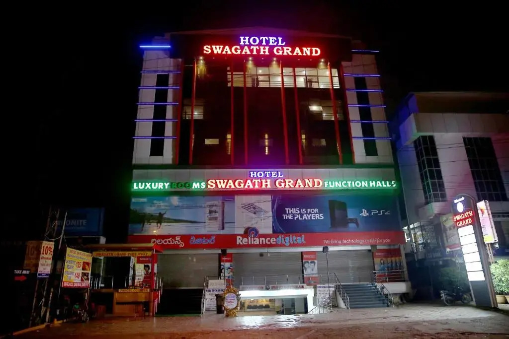 Hotel Swagath Grand Ecil