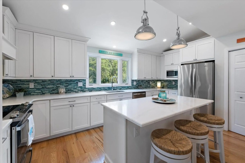 55 Pelican Bay by Avantstay Easy Beach Access + Shared Pool + Screened Porch + Ping Pong