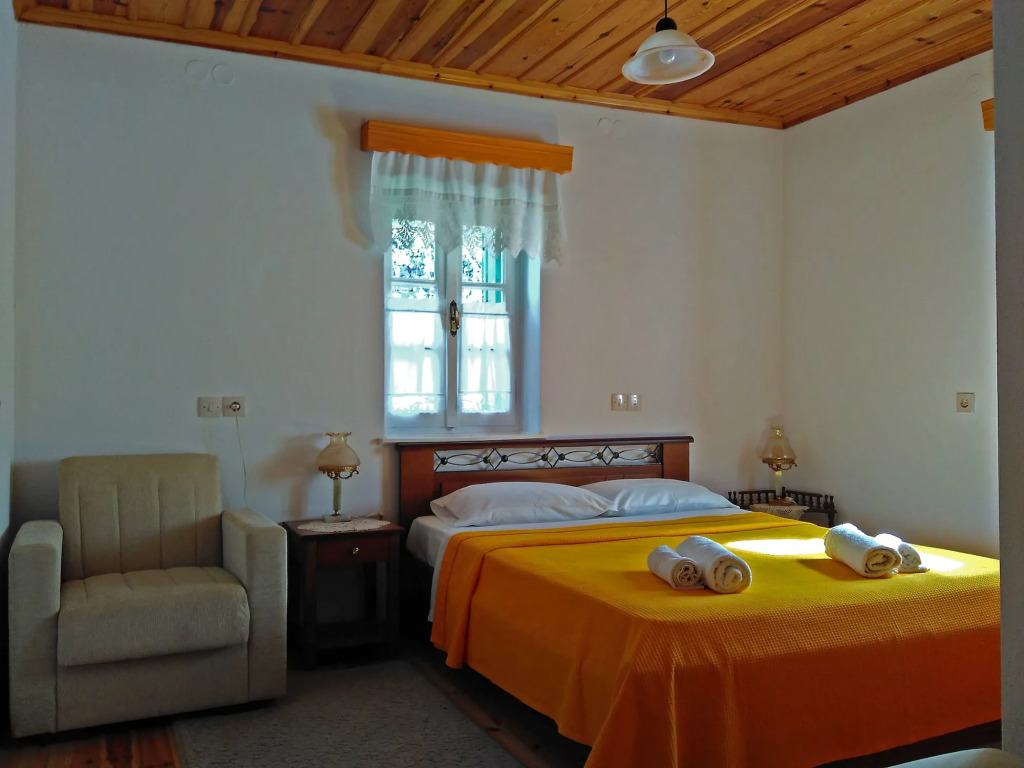 Guesthouse Iro