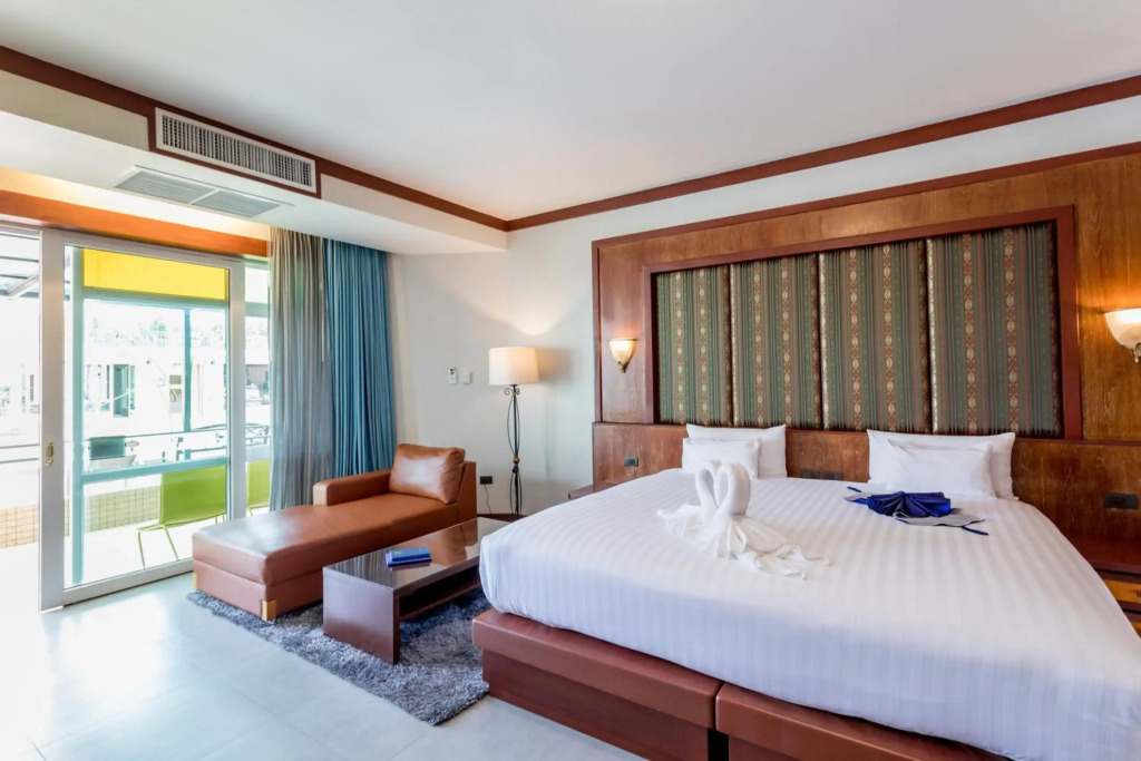 Erawan Phangnga Hotel, Natai Beach