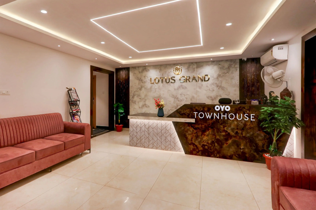 Super Townhouse Lotus Grand