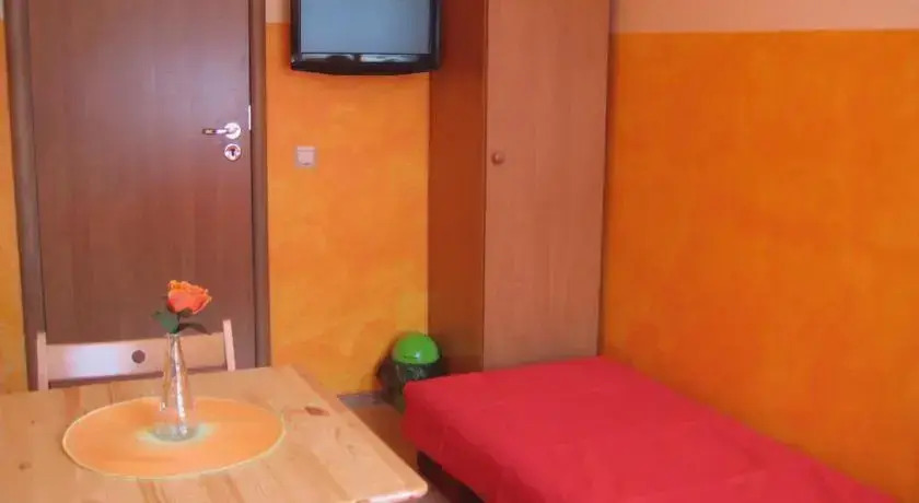Amber Studio