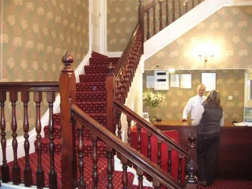 Canterbury Hotel