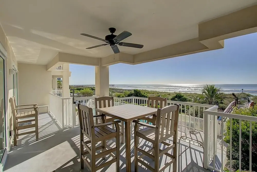 1010 Ocean Palms 103